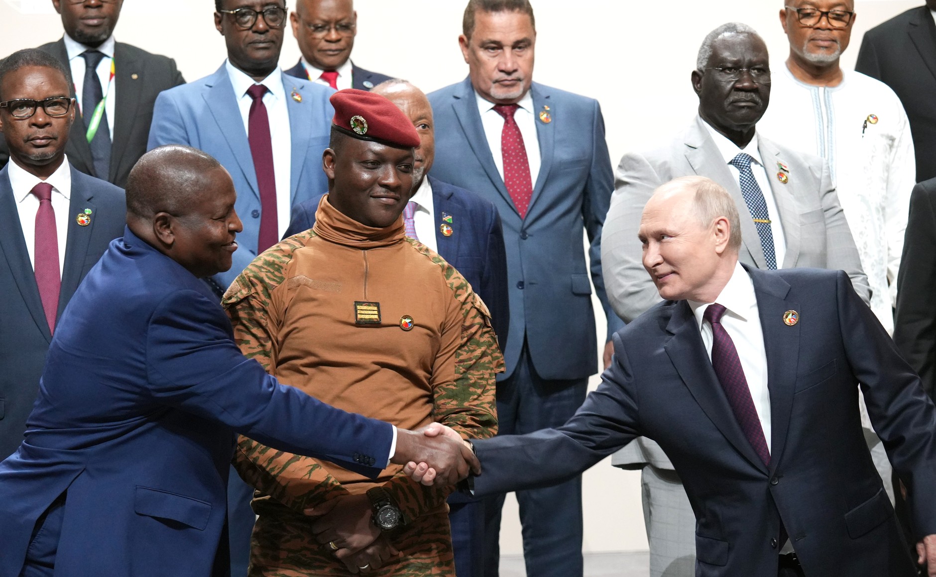 Путин – щедрая душа! Россия снова списала долги странам Африки на десятки миллионов долларов